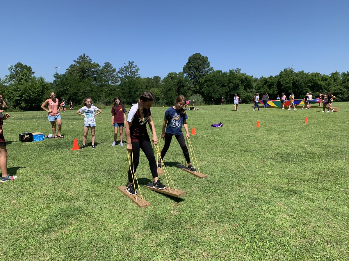 PoquosonES's tweet photo. A fun last day of school at PES! Celebrating with a fantastic Field Day! https://t.co/fWEjcJSw0O