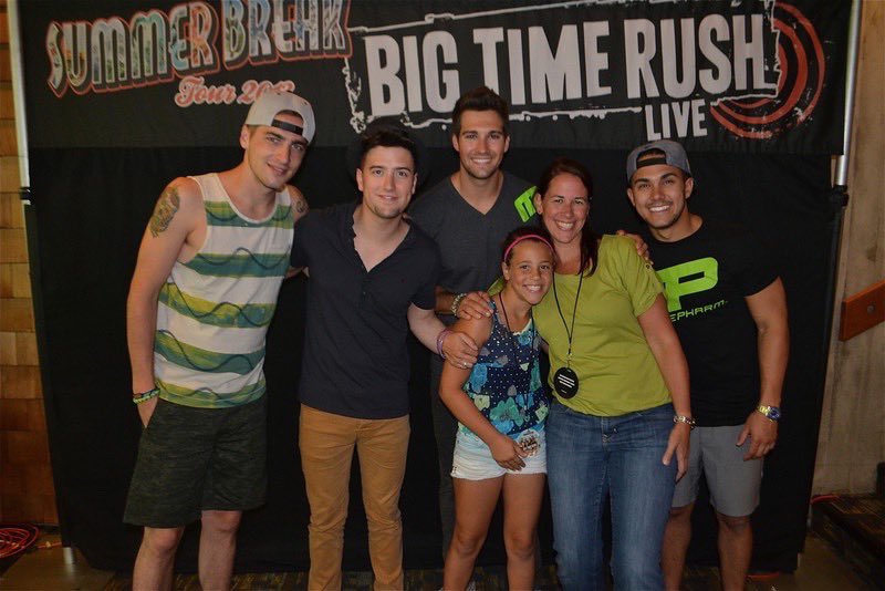 doouknow's tweet photo. @bigtimerush help us recreate this picture w/ @shelbygormannn @BlossomMusicCtr #Cleveland #2013 https://t.co/qx3ixgee2V