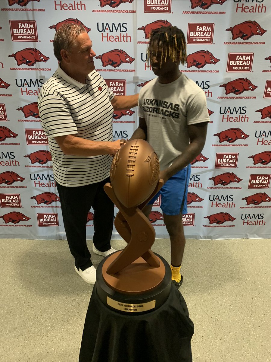 TorranceMoore05's tweet photo. Had an wonderful time on the hill today, I thank all the coaches for having me @FBCoachJSmith @CoachSamPittman @RazorbackFB @smanellums @NLRFB https://t.co/iM9i3bEa9X