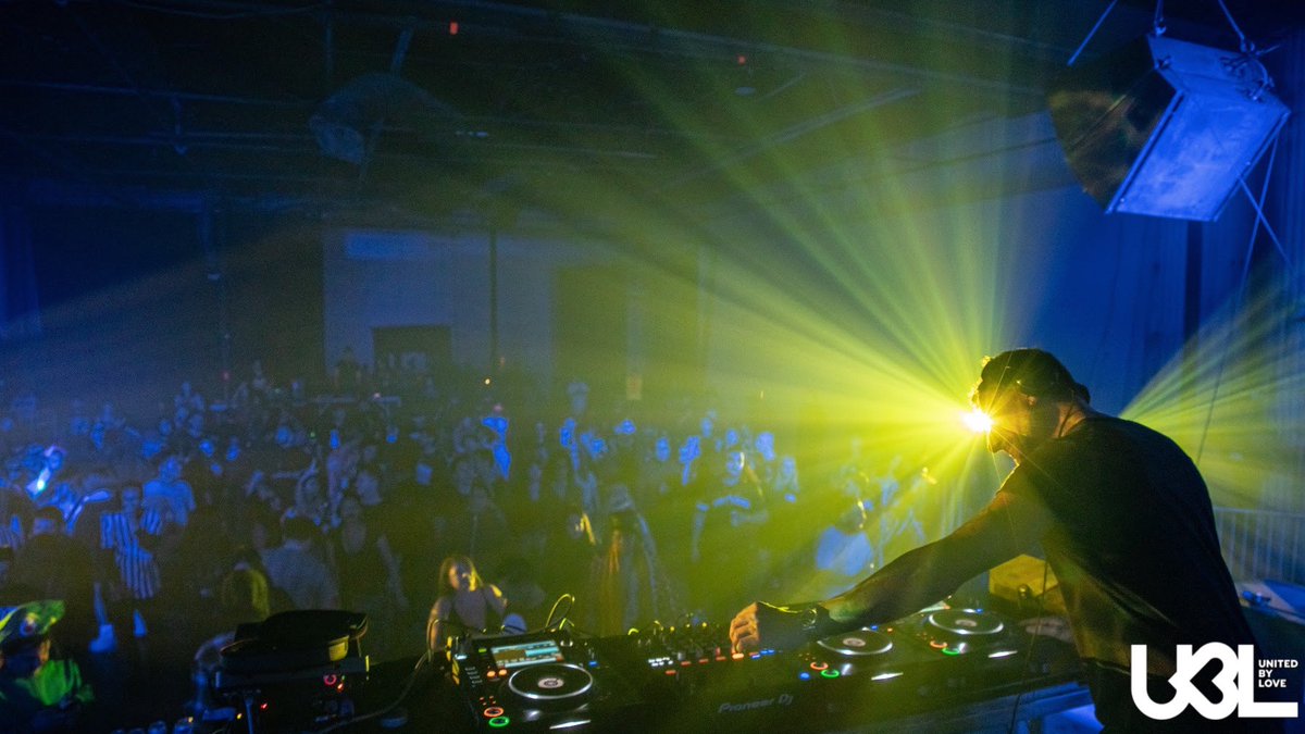 We’re calling all music lovers, creatives &amp; those who love to dance! Join us on June 25th as UBL Presents: Go With Da Flow 🌊🌴

🎟: ublevents.ticketleap.com/ubl-presents-g…