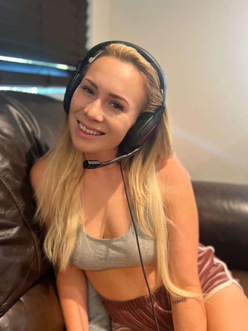 Just a slutty gamer looking for dubs and facials come see 💦🥰 https://t.co/OFbytEVQCJ #onlyfans #onlyfansgirl<a href="/tag/support"class="tags"><span>#support</span></a><a href="/tag/videogames"class="tags"><span>#videogames</span></a><a href="/tag/cod"class="tags"><span>#cod</span></a><a href="/tag/subscribe"class="tags"><span>#subscribe</span></a><a href="/tag/warzone"class="tags"><span>#warzone</span></a>