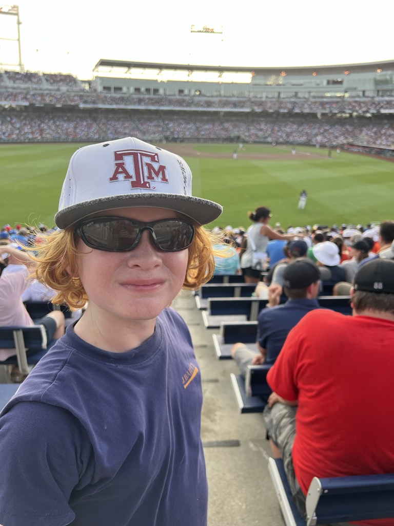 dce7's tweet image. Another hot one in Omaha, tonight. #MCWS