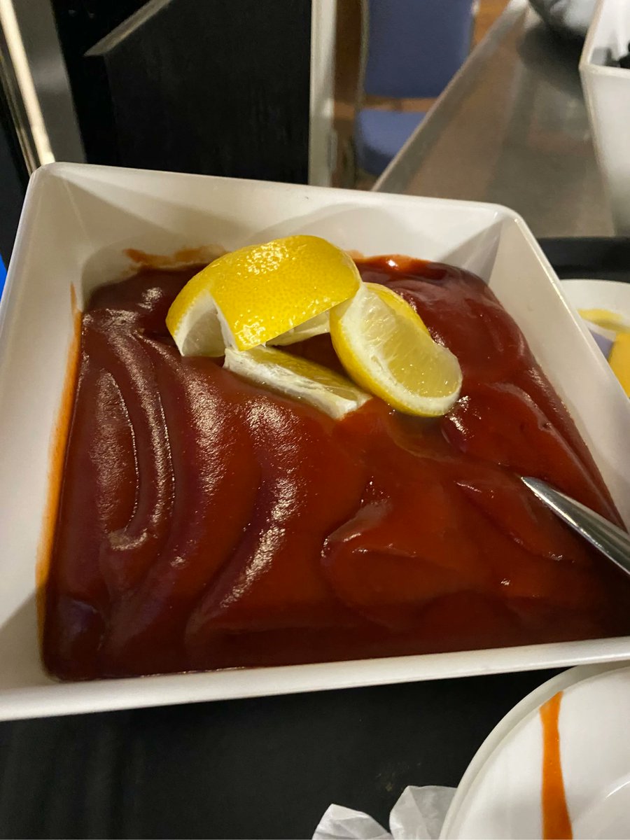 As someone who loves eating lemons and doesn’t trust ketchup, this is 👀👀👀👀💀