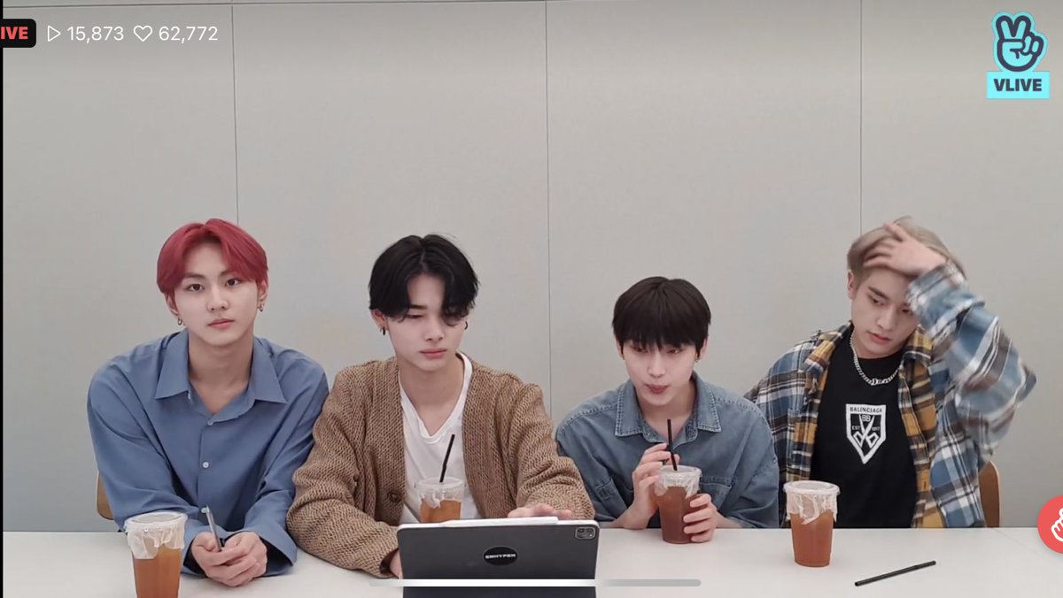 JakeSaranggg's tweet photo. LMAO SOMEONE REALLY SAID "DADDY JAKE CELEBRATING FATHER'S DAY WITH HIS 3 SON"😭😭 https://t.co/0yVKaRzy4Z
