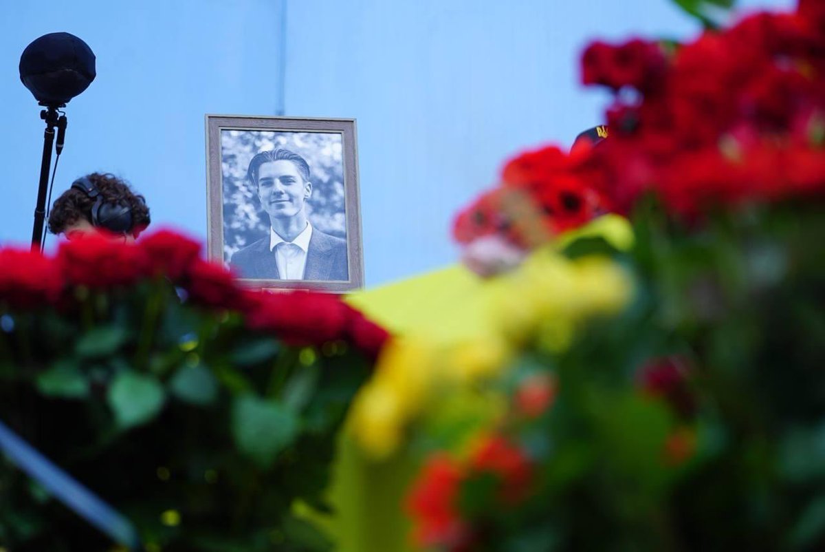 Roman died in the age of 24. And this is the words of his father on his funeral: 

“You did not build a house but protected your own from construction mafia. You did not plant a tree but defended a park. You did not have kids but formed a community”

Photo Anastasia Gorpinchenko