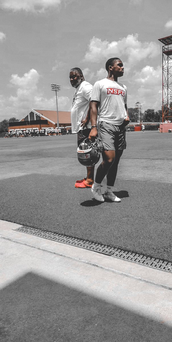 CamrynDJones's tweet photo. Happy Father's day Pops. None of this would be possible without you. If I only became half the man that you are, I know I'm headed to greatness. It's an honor to carry your name. I love you, ole man Christopher Jones https://t.co/oMCaPAy3IR