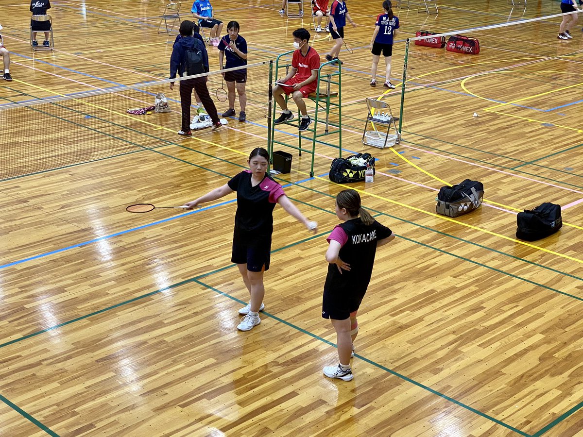 kokacare_minton's tweet photo. かずひでペア、りさまいペア🏸
一回戦勝利しました✨ https://t.co/ejdodBfurV