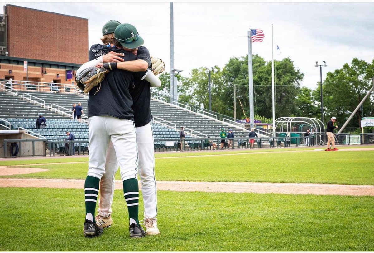 NENorEastersbsb's tweet photo. A big congratulations to our Nor’Easters Baseball players at Austin Prep for bringing home a state title!! 🏆💍

Alums: Evan Blanco, Brenden Walsh, Ernie Little, Tommy Hayes 

16u Runbird National’s Jake Zawatsky and David VanderZouwen #BLEEDBLUE
📸: @bcarpy95 https://t.co/RALkkNVAw2