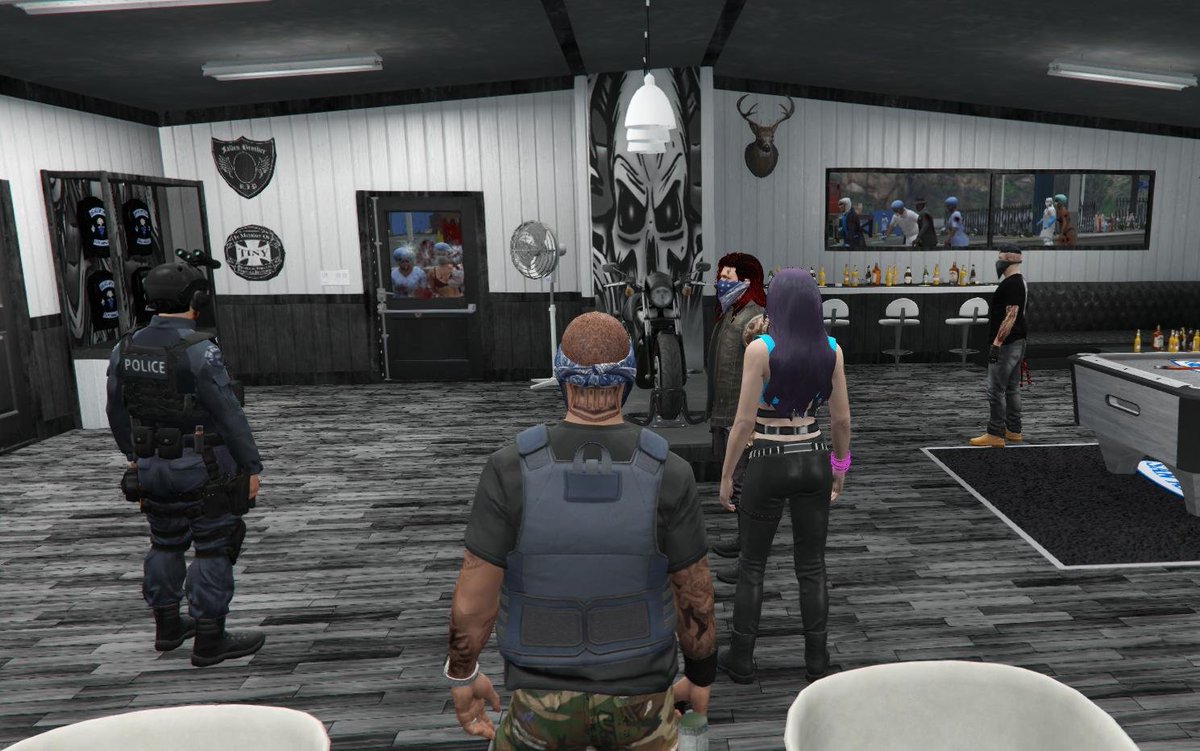 SCRP55415791's tweet photo. Surviving inside during a city wide zombie outbreak! Happy Birthday to our Head Developer 🎂🥳
#FIVEM #GTA5 #GTARP #GTAV #SCRP #SHADOWCITY #SHADOWCITYRP #UPDATES https://t.co/Huu4tfHwZ3