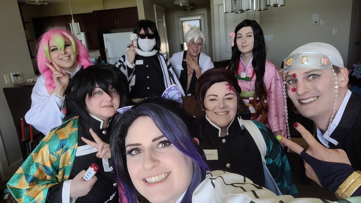 starleighcos's tweet photo. Demon Slayer babes from today! Met so many amazing people and got to spend a few hours with some of my favs! #yeticon2022 https://t.co/9RnakZzEDG