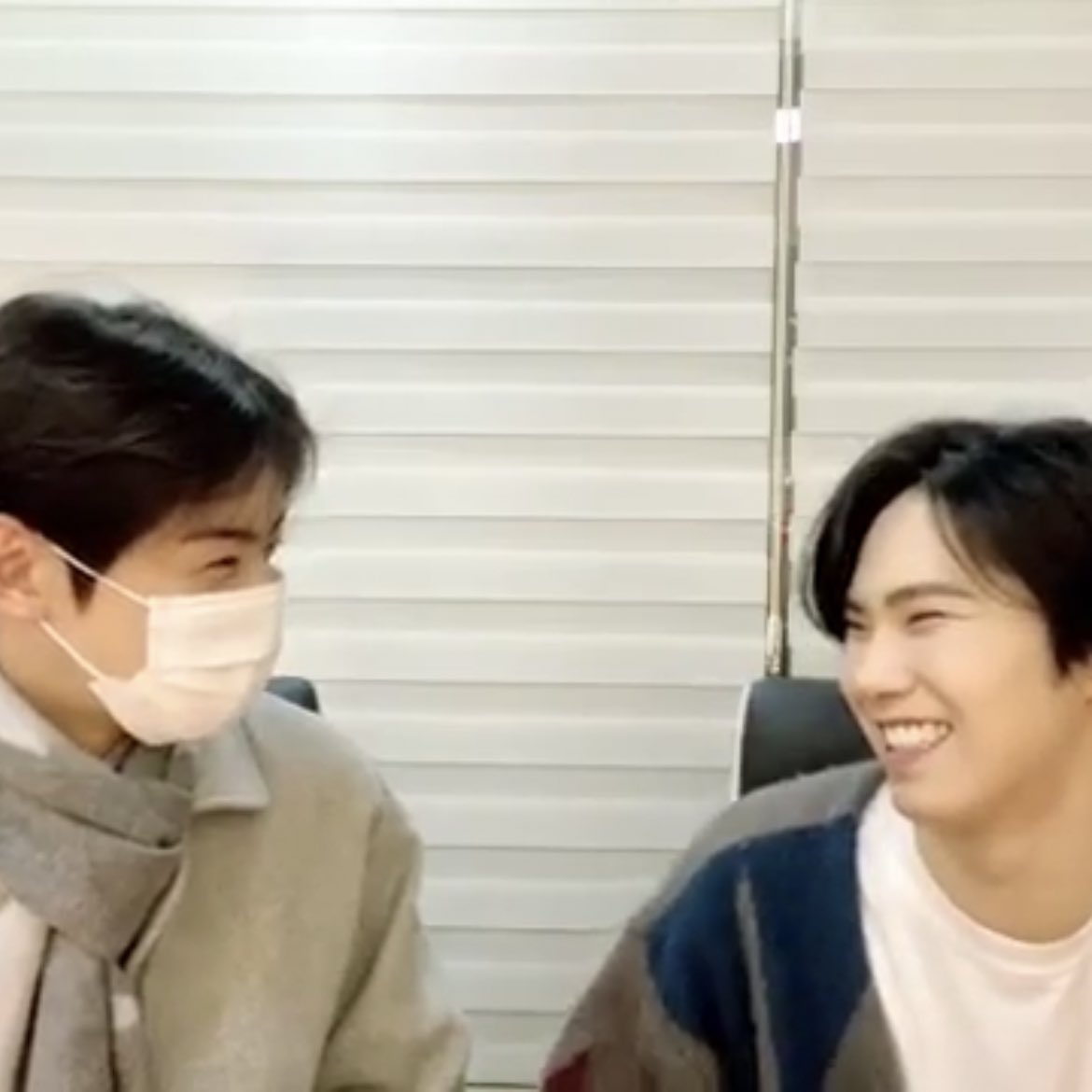 pmhdimples's tweet image. all smiles when he’s with his eunwoo hyung ☺️ 

#라키 #아스트로_라키 #ROCKY