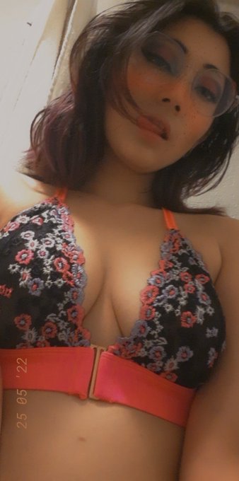 Active and selling Please let me help you cum daddy~ I verify  #sellingcontent #sellingmydropbox  #BUYINGCONTENT<a href="/tag/sellingcontent"class="tags"><span>#sellingcontent</span></a><a href="/tag/buyingcontent"class="tags"><span>#buyingcontent</span></a><a href="/tag/sellingmydrop"class="tags"><span>#sellingmydrop</span></a>