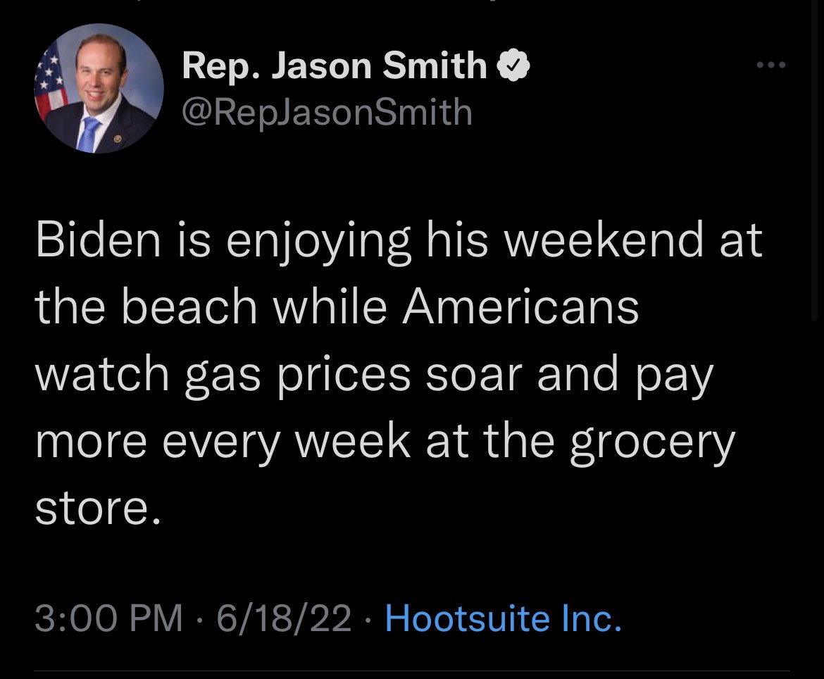 EnglishTeach07's tweet photo. Shot. Chaser. https://t.co/KnHkvqklJL
