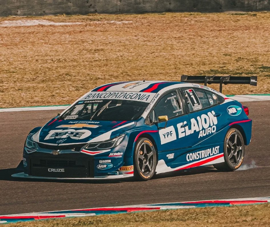 AgustinCanapino's tweet photo. Qué lindos son mis autos del 2022. No?? 🤩

#TC #TC2000 https://t.co/nDYbLQpDRB