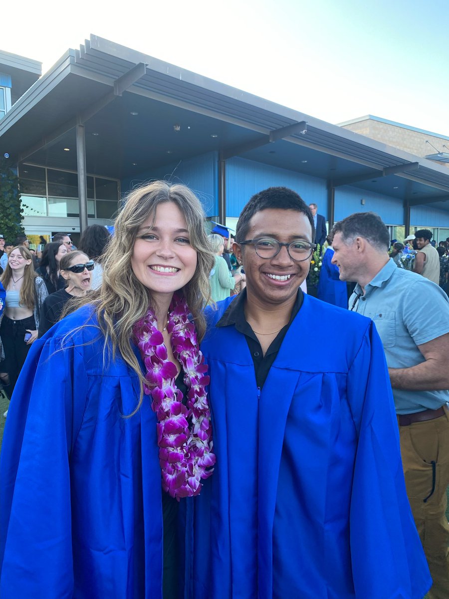 BiancaMothe's tweet photo. Congrats Class of 2022! We are so proud of Pablo! @PBLK16 @ChelseaGladden https://t.co/v0Z1uV0Q32