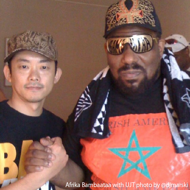 UJT_'s tweet photo. 父の日ということで、HIPHOPの父 アフリカ・バンバータ様画像を🤘🏼
#AfrikaBambaataa
#アフリカ・バンバータ
#HIPHOP
#HIPHOPの父
#父の日
#peaceunityloveandhavingfun
#PixelPosseClub by #Mangatronix
Photo by #DeeJayMarSki https://t.co/AuOeTS8iat