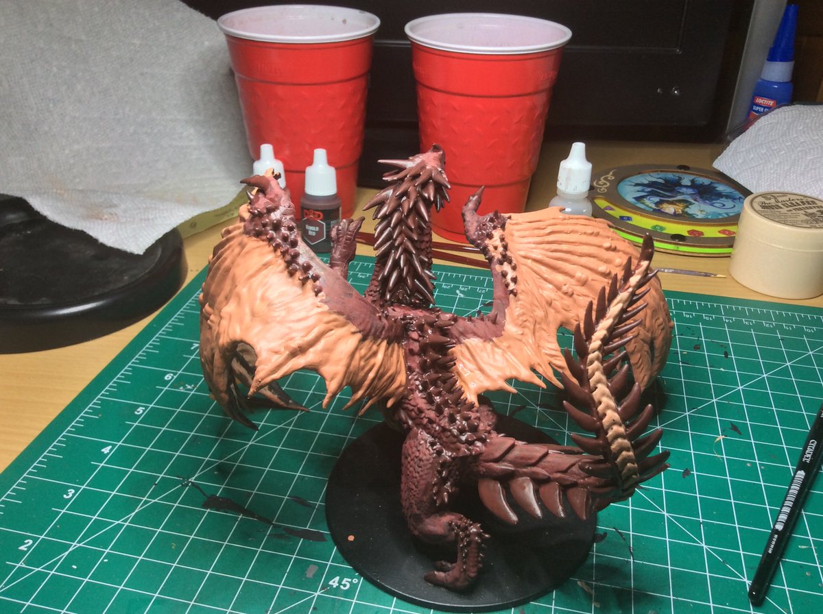 ⁦@Goblins_Mordor⁩ ⁦<a href="/wizkidsgames/">WizKids</a>⁩ STILL base coating this monster!