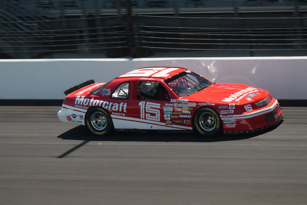 pdas1996's tweet photo. Vintage NASCAR at #SVRA #IndySpeedTour @IMS https://t.co/dsRRnNIHMs