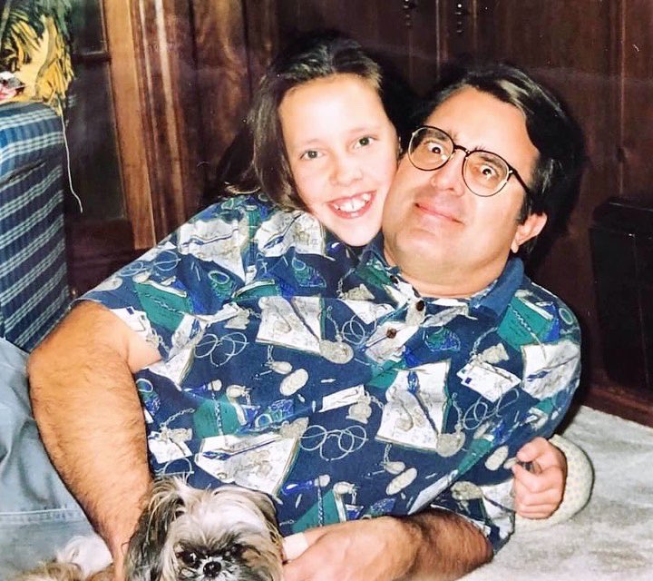 shellyejohnson's tweet image. One year closer to seeing you again.  One year closer to being wrapped up in one of your big cozy hugs again.  One year closer to an eternity of Father’s Days with you.  Hurts more now than it ever has.  You were the best, and I adored you 💔