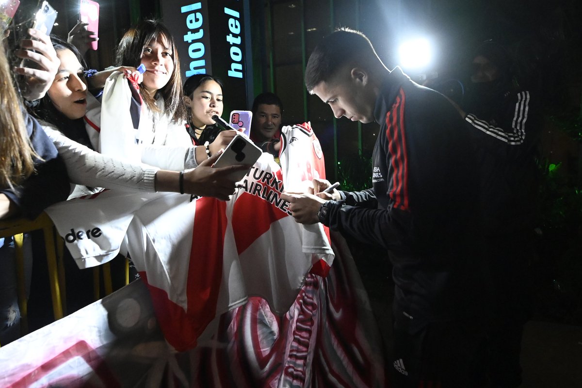 RiverPlate's tweet photo. ✊ Vamos todos unidos. https://t.co/gGPI2KOTpX