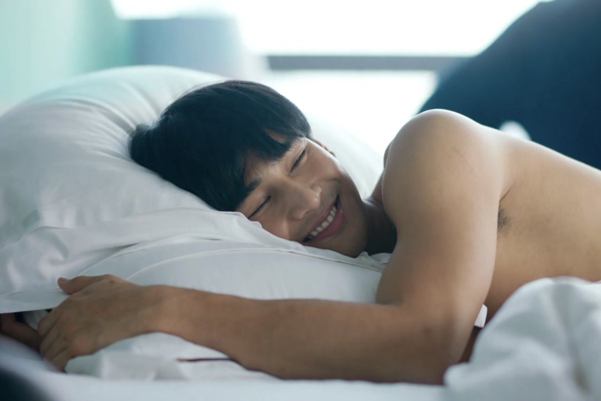 ApoNattawinofc's tweet photo. โทษทีนะครับ กำลังอินเลิฟ ✨

ไม่ต้องหลบ ไม่ต้องซ่อนแล้ว ก็จะประมานเนี๊ยะแหละ ครุๆ คริๆ
@Nnattawin1 
#Nnattawin #apocolleagues 
#KinnPorscheEP11 

หวานจนเกือบต้องต��ดขาแค่ไหน ติดตามชมได้ใน #iQIYI นะจ๊ะ https://t.co/pAENmIAxOf