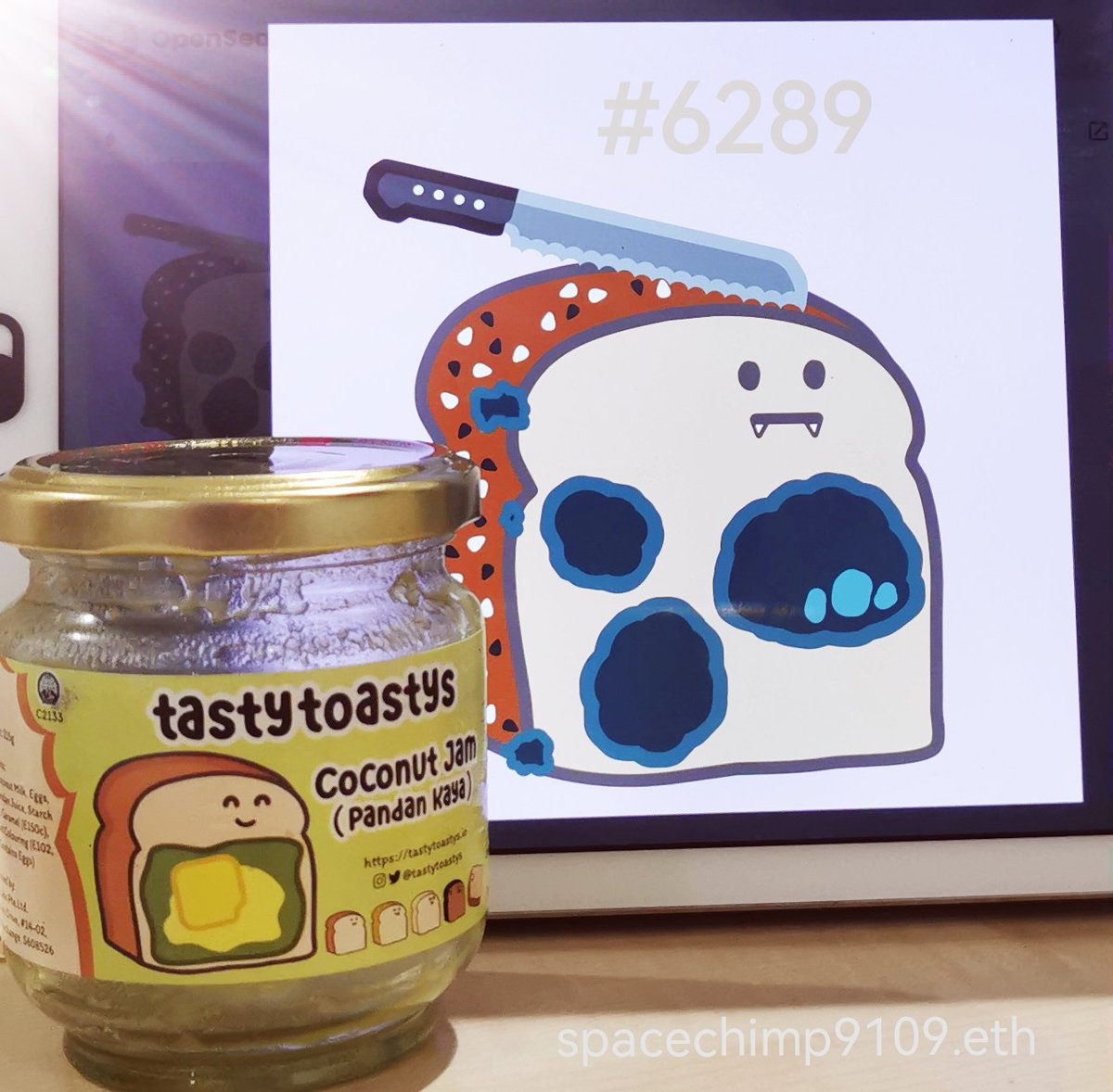 GM fam <a href="/tastytoastys/">Tasty Toastys 🍞</a>, woke up to find my yummy KAYA ROTI all GONE! :'(
#spaceout #HappyFathersDay #NFTs #NFT