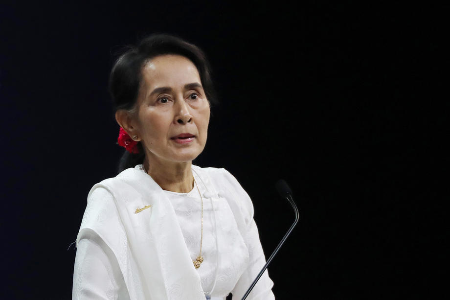 Myanmar’s democracy icon #SuuKyi spends her 77th birthday in junta detention | Mizzima #Myanmar News and Insight bit.ly/3HAcFnD