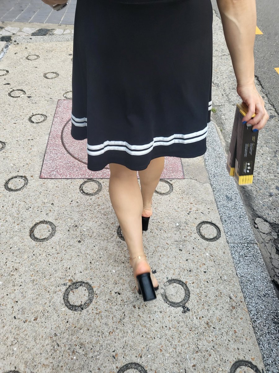 주말에 점심먹고 커피 먹고 극장영화보러감.ㅋㅋ