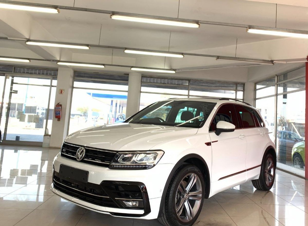 CarmazingSA's tweet photo. 2020 VOLKSWAGEN TIGUAN 1.4tsi comfortline r-line auto

114000kms
Panoramic roof
Leather upholstery
Camera with park distance control
Lots of features 

GOOD LOOKS
STYLISH
WARRANTY SERVICE PLAN ACTIVE

Finance available. Trade ins welcome.

sales@carmazing.co.za

R684900 https://t.co/zBxinq1Zx3