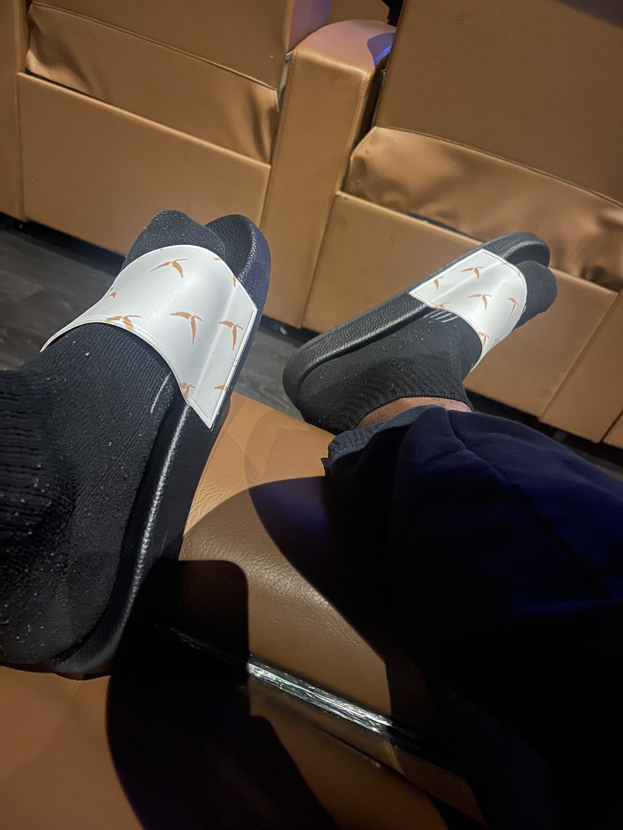 SuperFlyMixx's tweet image. Brand name! #FlyBehavior