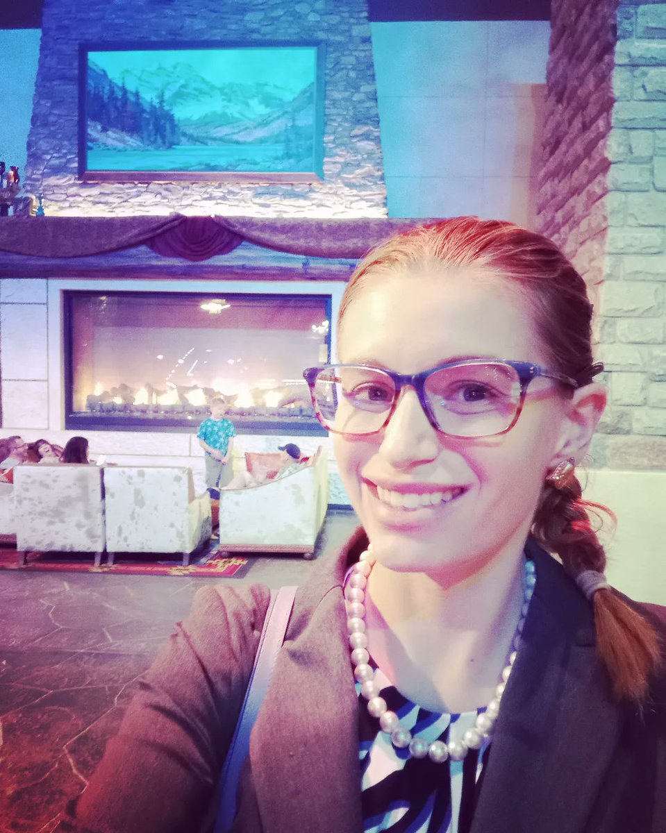 jaguaranna27's tweet photo. Enjoying time back in my home state of Colorado with wonderful live music, quesadillas, and fruity drinks. Life is good. Yay! #ABS22 #ABSBrachy22 #selflovesummer🌷 https://t.co/CZx79QtMrM