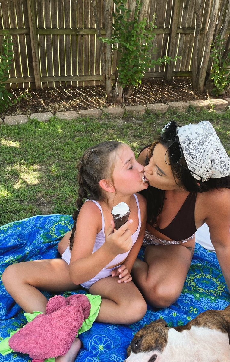 I’m really a mom to a whole 7 year old 🥺