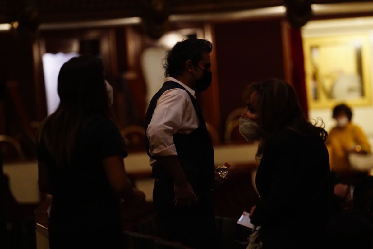 La gente fue tomando sus asientos  en el Teatro Esperanza Iris en la capital mexicana, todo listo para disfrutar de la obra #ManIntutus🎭
#cobertura 📸:<a href="/plasmatico_3/">Plasmatico</a> 

🌐invencible.net 
#juntossomosinvencibles 
@TeatrosCdMexico #Pride <a href="/CulturaCiudadMx/">Secretaría de Cultura de la Ciudad de México</a>