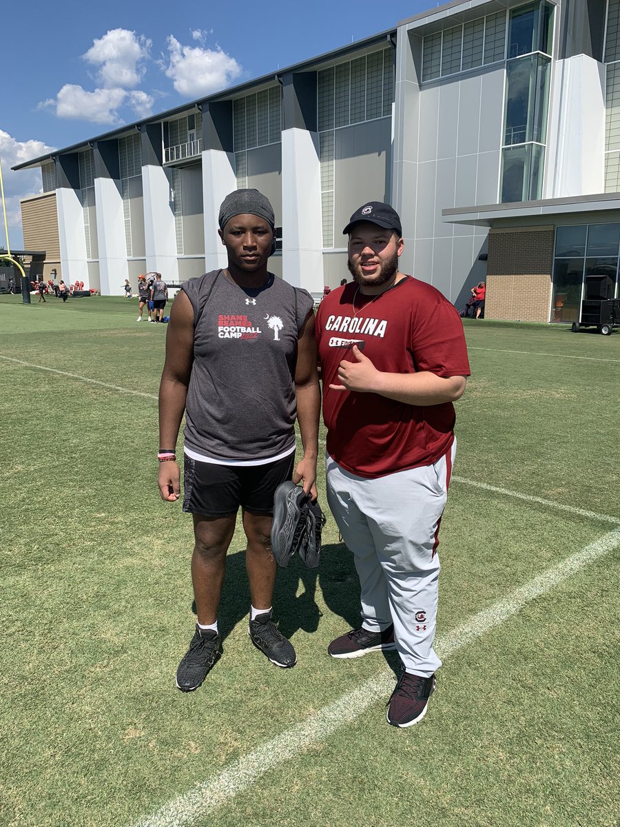 MPiggs_67's tweet photo. had a great time getting some work in and soaking in as much as i can from the coaching staff over at @GamecockFB thank you !
@CoachFidler 
@jarjohns
@803jordandove
@CoachSBeamer 
@SwampFoxesFB https://t.co/Fwu4oSrdGd