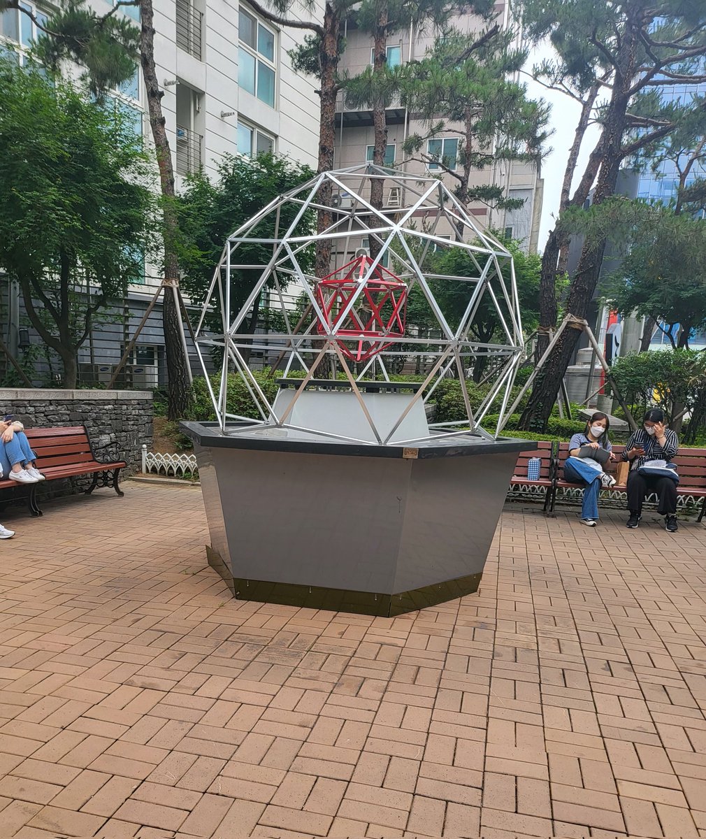 HANA댄스 이모트뱃지
받으러오세요