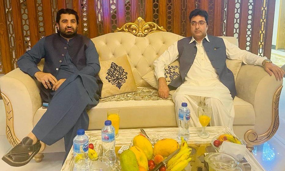 BaloochAjk's tweet photo. آزادکشمیر کے وزی�� قانون و انصاف پارلیمانی امور پی ٹی آئی رہنماءسردار فہیم اختر ربانی کی سابق ڈپٹی سپیکر قومی اسمبلی قاسم سوری سے اسلام آباد میں ملاقات ۔۔اہم سیاسی امورپر تبادلہ خیال @QasimKhanSuri https://t.co/mjd4dljVUG