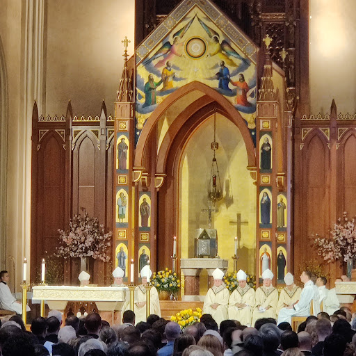 MacBethsOpinion's tweet photo. Full house for ordination. #drvc https://t.co/K5PNwd47BA