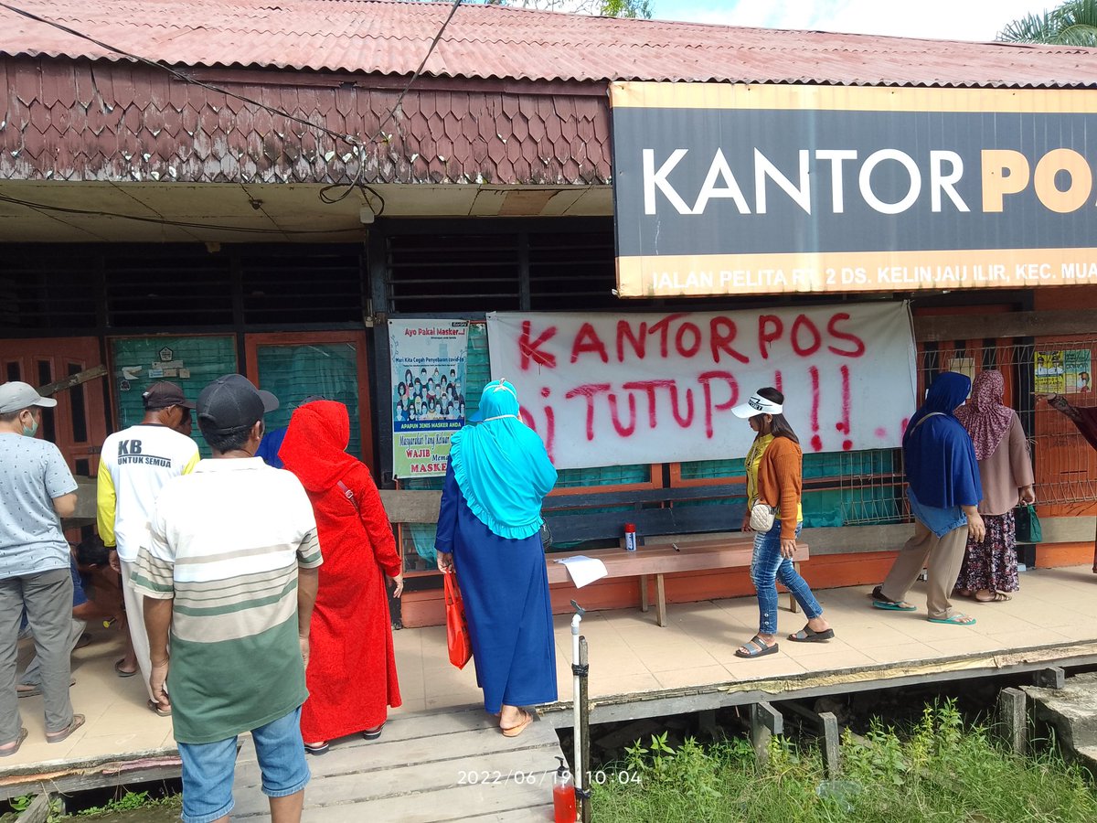 syto4id's tweet photo. Gagal menikah akibat uang hilang di @PosIndonesia di Kecamatan Muara ancalong kode pos 75556, pengelapan uang nasabah di lakukan oleh Ptugas pos di kampung pedalaman KALTIM yang jarak dari  Samarinda 5 jam perjalanan. Total kerugian 45 nasabah 850 juta. tolong Pak @erickthohir https://t.co/IYGigOP7J5