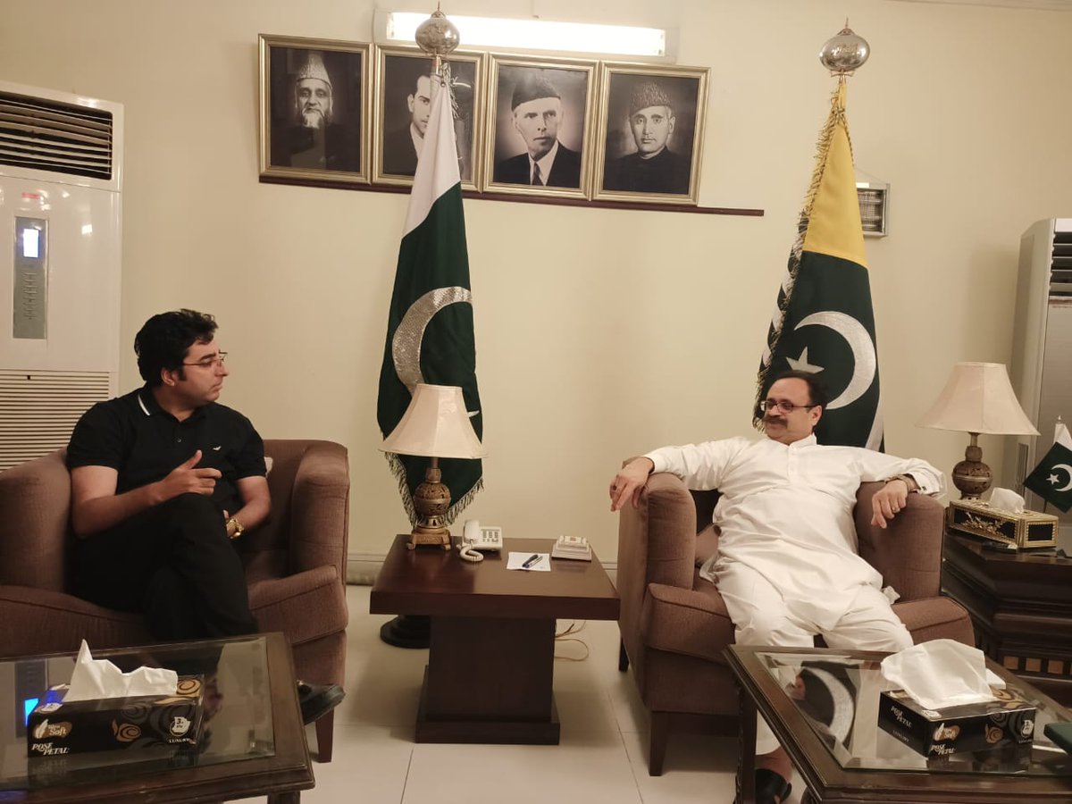 BaloochAjk's tweet photo. آزاد کشمیر کے وزیر قانون و انصاف پارلیمانی امور ،انسانی حقوق ،سیاحت سردار فہیم اختر ربانی وزیر اعظم آزاد کشمیر جناب سردار تنویر الیاس سے ملاقات کر رہے ہیں ۔ https://t.co/uJgzDZ23fX