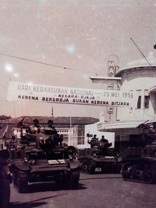 "Negara Djaja kerena Bekerdja bukan kerena Bitjara"