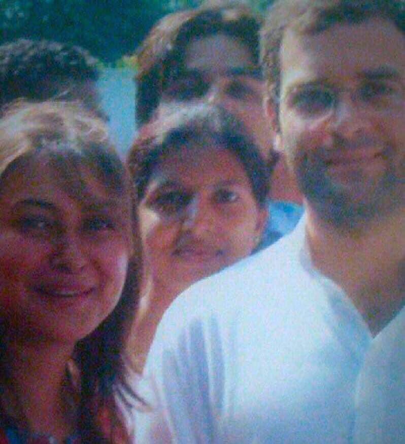 NayakRagini's tweet photo. Wish u a Wonderful Birthday @RahulGandhi ji 💐

May you always be blessed with good Health n Happiness ✨

May you continue to lead @INCIndia n our nation towards the path of Harmony, Equity n Social Justice to wipe off every tear from every eye 👊🏻

#HappyBirthdayRahulGandhi https://t.co/rFTiNXoOQy