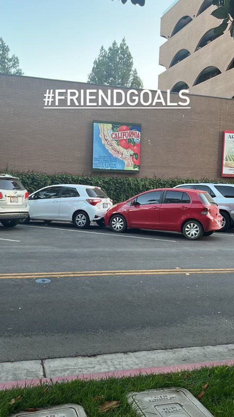 Veroslove's tweet photo. Why I drive a small car lol #thestruggleisreal https://t.co/ZclW38sNSh