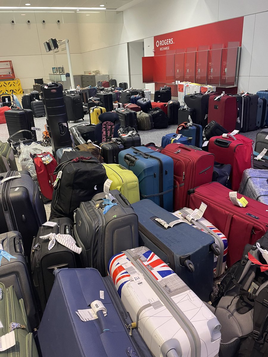 RodBlackTV's tweet photo. Google the word HELL and I’m sure a picture of #Pearsonairport pops up. @ryanwhitney6 you are bang on. Chaos Confusion Anger. From interminable flight delays to a luggage crap storm. Illogical &amp; preventable. Stop the insanity. Please. Who would want to fly thru this? https://t.co/amD6iLz6Jg