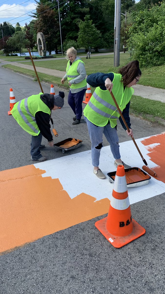 ImpactCorry's tweet photo. Our volunteers have been busy bees 🐝 painting a honeycomb crosswalk on Mead Avenue! Thank you to all of our volunteers, this work would not be possible without you! Interested in helping us? Contact Impact Corry to get involved today! #ImpactCorry #CorryPA #RemakingRural https://t.co/slabLY59fS