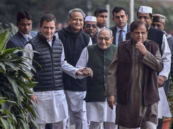 कांग्रेस के पूर्व अद्यक्ष व लोकसभा सांसद श्री <a href="/RahulGandhi/">Rahul Gandhi</a> जी को जन्मदिन की हार्दिक बधाई।