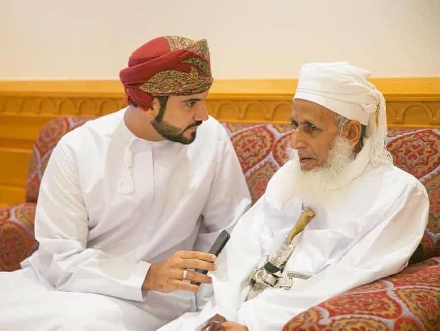 AKHNJR's tweet photo. #صباح_الخير أبناء #عُمان 

نضم صوتنا معكم في دعم الأخ العزيز المختار الهنائي للحصول على محاكمة عادلة تضمن له كل حقوقه.

هاشتاق #كلنا_المختار_الهنائي لا يعني التشكيك في نزاهة القضاء ولكن ينبغي ايضاح الحدود التي تتعلق بالكتابات حول قضايا الفساد ، بعض المؤسسات تحارب الحقيقة وللأسف ! https://t.co/snQcGLIqr0