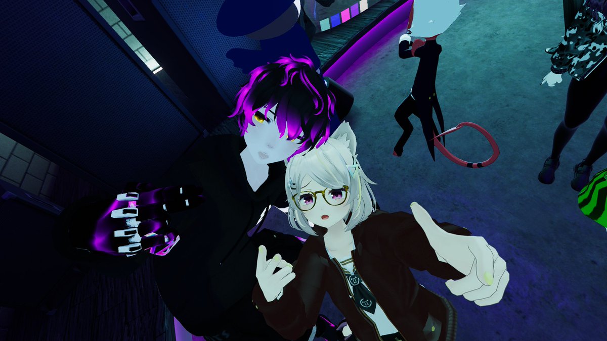 JakeStarGames's tweet image. Instead of going to bed I stayed up for a couple of hours hanging out with friends and caught a friend's set lmao