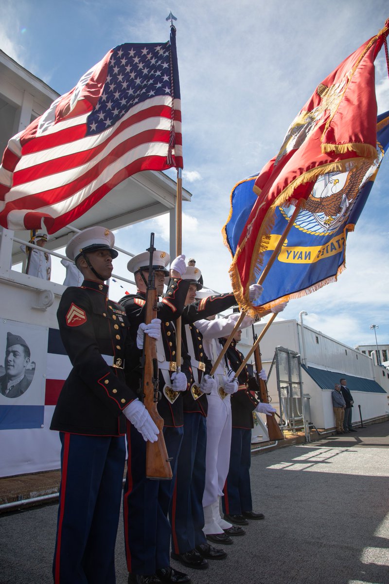 CavasShips's tweet photo. Arleigh Burke-class #destroyer JOHN #BASILONE DDG122 was christened Sat 18 June at @GDBIW Bath Iron Works in Bath, Maine a week after being floated and launched. Construction of the ship began in 2017 https://t.co/aki8Qxe07a https://t.co/1TXEmIKevU