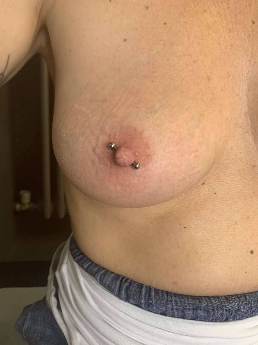 bluebodyart's tweet photo. Nipple Diagonale appena eseguito a mano libera 🫀 https://t.co/wnwXbGDDko