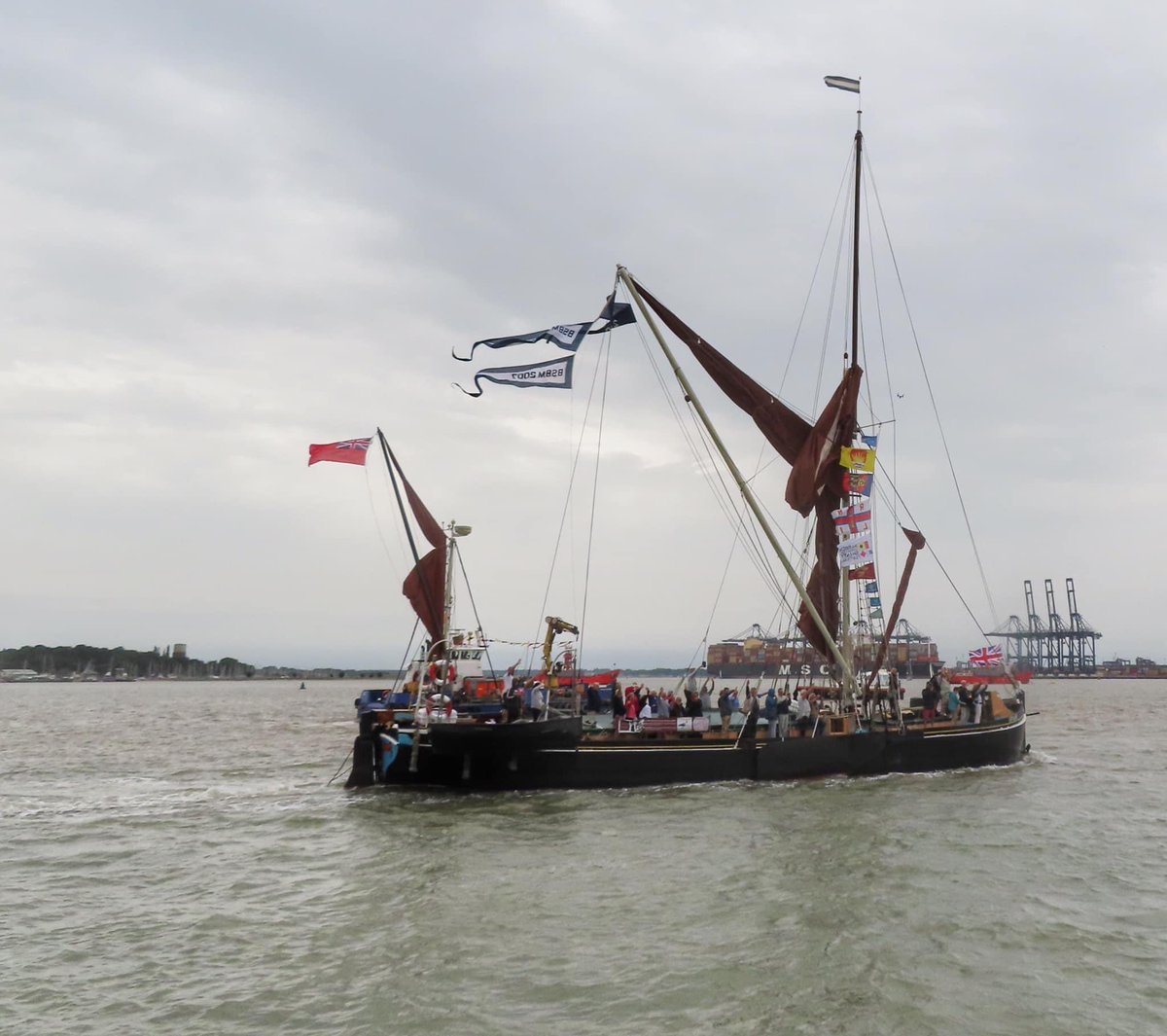IpsMaritime's tweet photo. Jubilee parade of the sea! SB Victor won “Best Salute” 👍🏻⛵️👑🇬🇧🇬🇧🇬🇧🇬🇧🇬🇧🇬🇧🇬🇧🇬🇧⚓️
#MaritimeIpswich #WindowMuseum #SeaCadetsUK #ipswichstar24 #EADT24 #ip_swich #IpswichHaven #Ips_Waterfront #volunteers #MaritimeWomenPhotoShare https://t.co/bx0s3A9POL https://t.co/ShVwJrXTPE